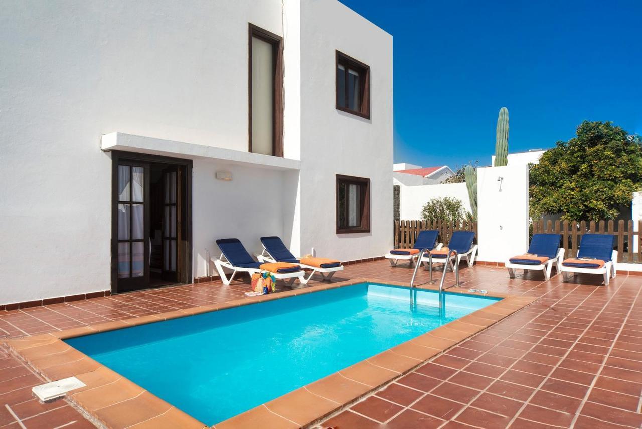 Villa Julianne 1 Puerto del Carmen  Eksteriør billede