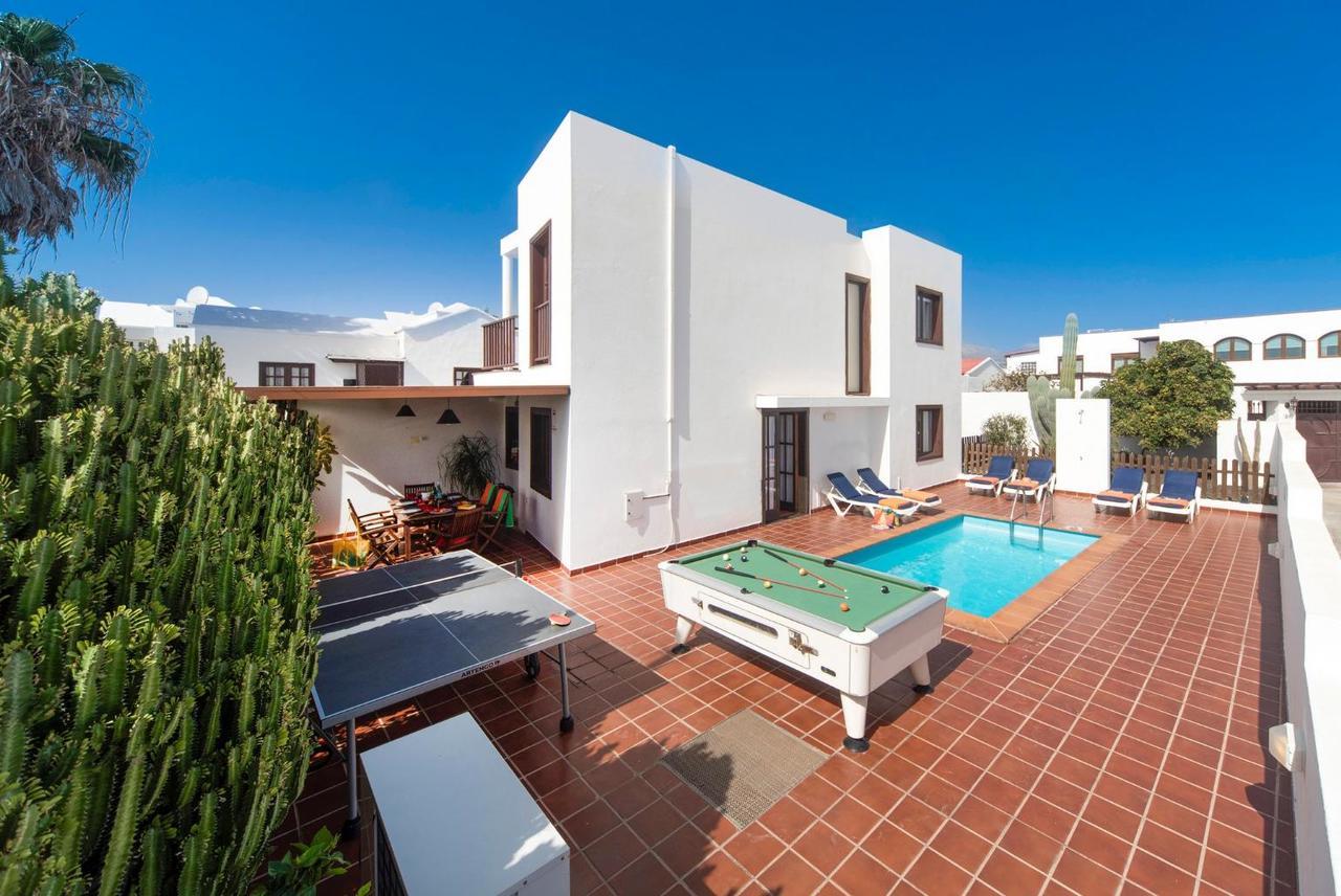 Villa Julianne 1 Puerto del Carmen  Eksteriør billede